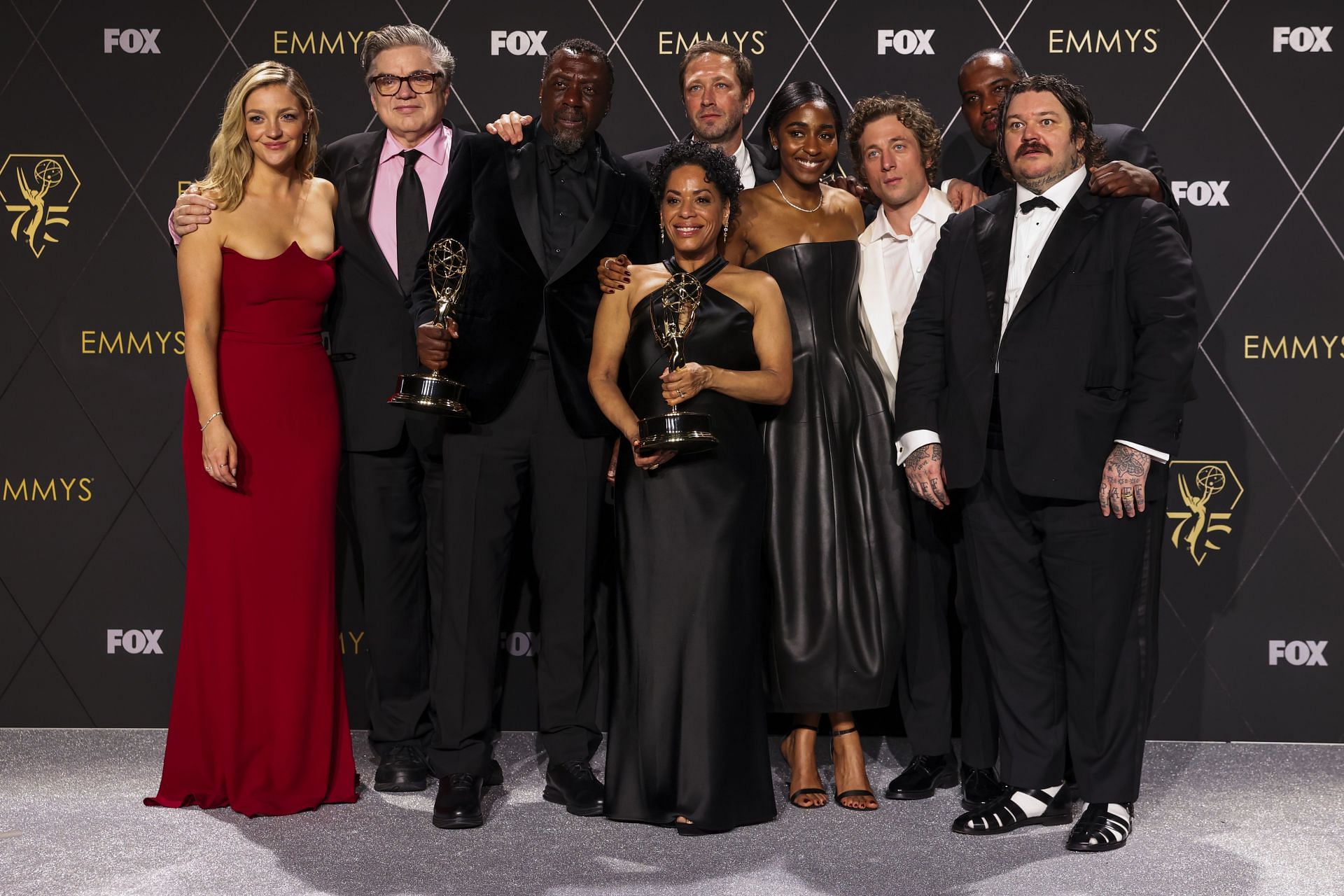The cast and crew of The Bear at the 75th Primetime Emmy Awards (Image via Getty)